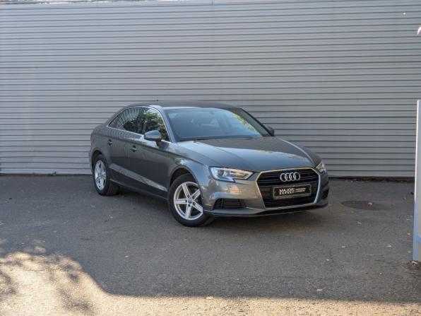 Audi A3 III (8V) Рестайлинг с пробегом 2019 года, цена 2 375 000 рублей, 38129 км, седан, Автокод Объявления