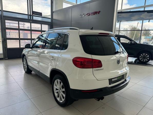 Volkswagen Tiguan I Рестайлинг с пробегом 2012 года, цена 1 299 000 рублей, 235147 км, внедорожник, Автокод Объявления