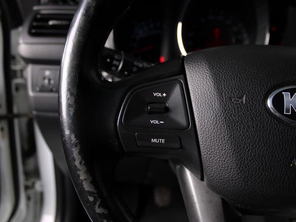 Kia Rio III с пробегом 2014 года, цена 995 000 рублей, 129000 км, седан, Автокод Объявления