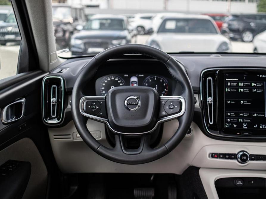 Volvo XC40 I Сочи  - изображение 13