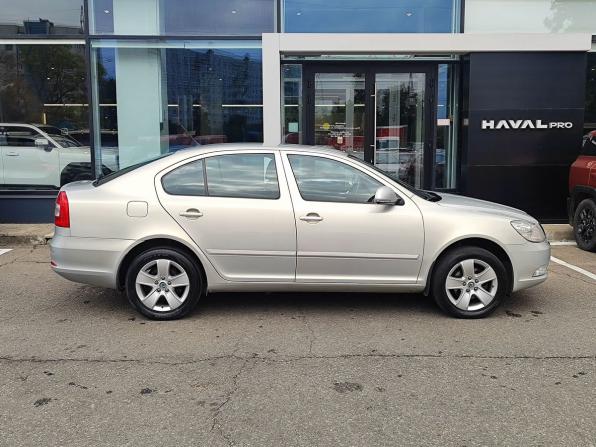 Skoda Octavia II (A5) Рестайлинг с пробегом 2011 года, цена 1 049 000 рублей, 115027 км, лифтбек, Автокод Объявления