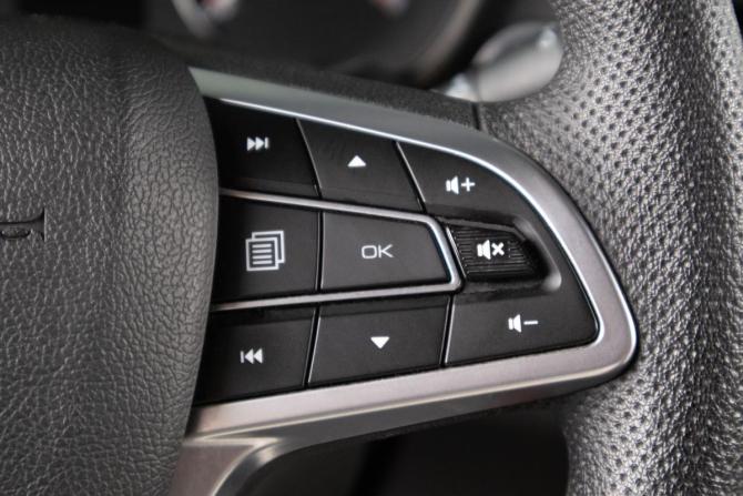 Lada (ВАЗ) Vesta I Рестайлинг (NG) с пробегом 2023 года, цена 1 349 000 рублей, 58500 км, седан, Автокод Объявления