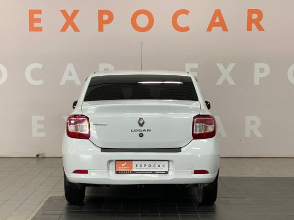 Renault Logan II Рестайлинг с пробегом 2018 года, цена 730 000 рублей, 126694 км, седан, Автокод Объявления