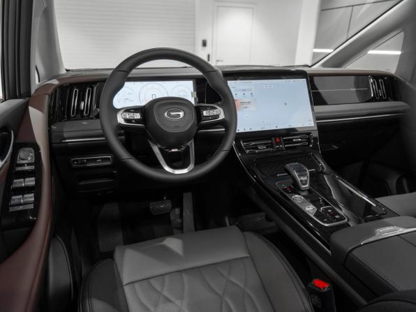 GAC Trumpchi M8 II с пробегом 2026 года, цена 5 000 000 рублей, 15 км, минивэн, Автокод Объявления