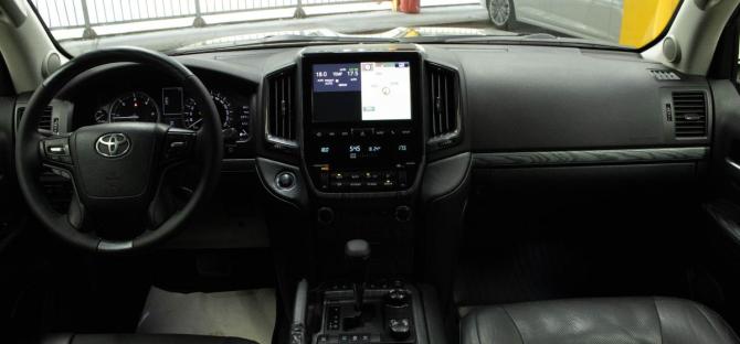 Toyota Land Cruiser 200 Series Рестайлинг 2 с пробегом 2015 года, цена 4 789 000 рублей, 324353 км, внедорожник, Автокод Объявления