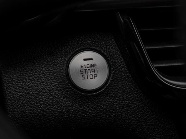 Kia Optima IV Рестайлинг с пробегом 2018 года, цена 1 865 000 рублей, 173772 км, седан, Автокод Объявления