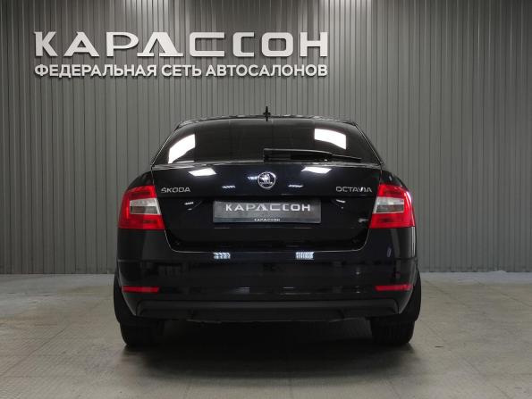 Skoda Octavia III (A7) Рестайлинг с пробегом 2019 года, цена 1 590 000 рублей, 151603 км, лифтбек, Автокод Объявления