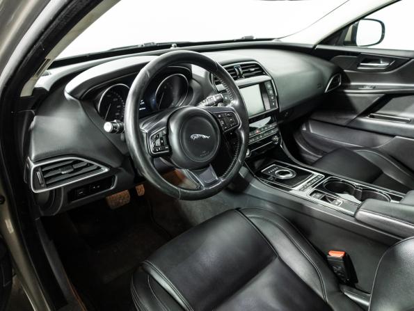 Jaguar XE I с пробегом 2015 года, цена 1 499 900 рублей, 185000 км, седан, Автокод Объявления