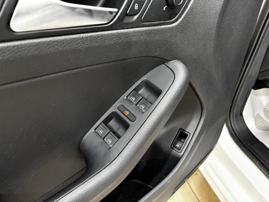 Volkswagen Jetta VI Рестайлинг Азнакаево  - изображение 11
