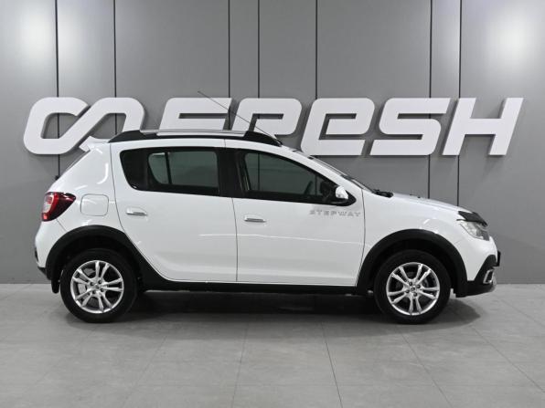 Renault Sandero II Рестайлинг с пробегом 2019 года, цена 1 215 000 рублей, 58272 км, хэтчбек, Автокод Объявления