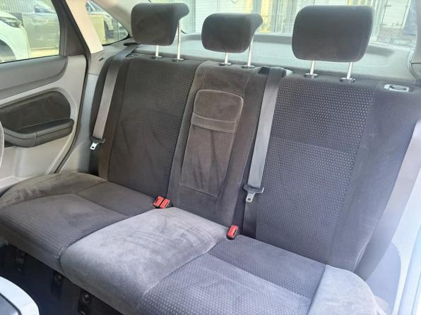 Ford Focus II Рестайлинг с пробегом 2009 года, цена 435 000 рублей, 311454 км, седан, Автокод Объявления