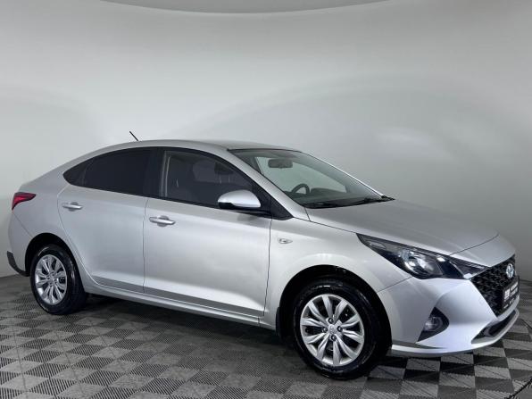 Hyundai Solaris II Рестайлинг с пробегом 2022 года, цена 1 785 000 рублей, 12832 км, седан, Автокод Объявления