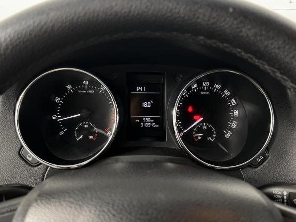 Skoda Yeti I Рестайлинг с пробегом 2014 года, цена 798 900 рублей, 318945 км, внедорожник, Автокод Объявления