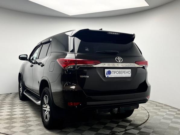 Toyota Fortuner II с пробегом 2017 года, цена 3 129 000 рублей, 176287 км, внедорожник, Автокод Объявления