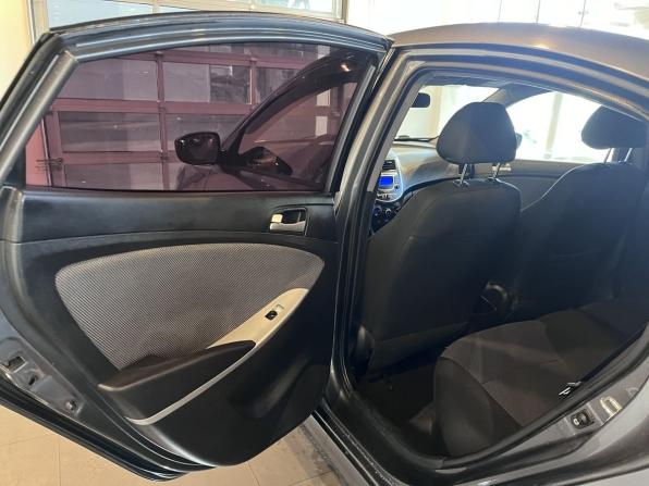 Hyundai Solaris I с пробегом 2012 года, цена 476 000 рублей, 318022 км, седан, Автокод Объявления