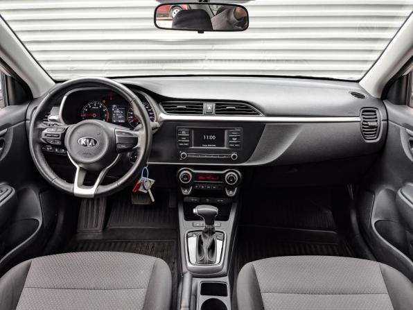 Kia Rio IV Рестайлинг с пробегом 2021 года, цена 1 370 000 рублей, 80362 км, седан, Автокод Объявления