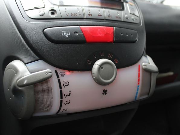 Peugeot 107 I с пробегом 2007 года, цена 309 000 рублей, 220304 км, хэтчбек, Автокод Объявления