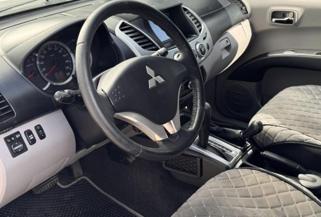 Mitsubishi L200 IV с пробегом 2012 года, цена 1 350 000 рублей, 289632 км, offers.body_type.unknown, Автокод Объявления