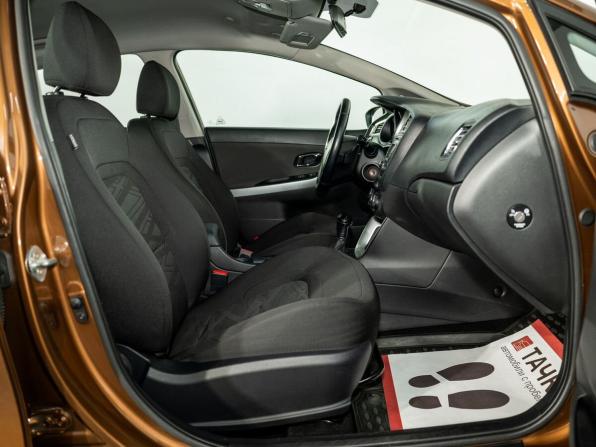 Kia Ceed II Рестайлинг с пробегом 2017 года, цена 1 349 000 рублей, 92050 км, хэтчбек, Автокод Объявления