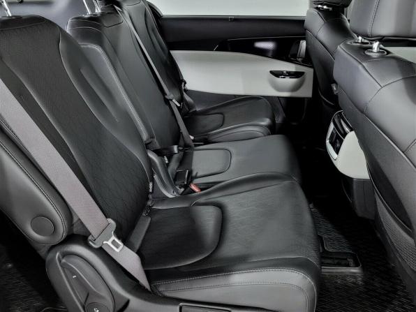 Kia Carnival IV с пробегом 2022 года, цена 4 200 000 рублей, 101301 км, минивэн, Автокод Объявления