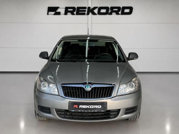 Skoda Octavia II (A5) Рестайлинг с пробегом 2012 года, цена 679 000 рублей, 262441 км, лифтбек, Автокод Объявления