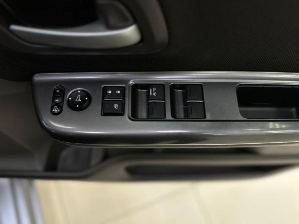 Honda Freed II с пробегом 2017 года, цена 1 460 000 рублей, 117216 км, компактвэн, Автокод Объявления