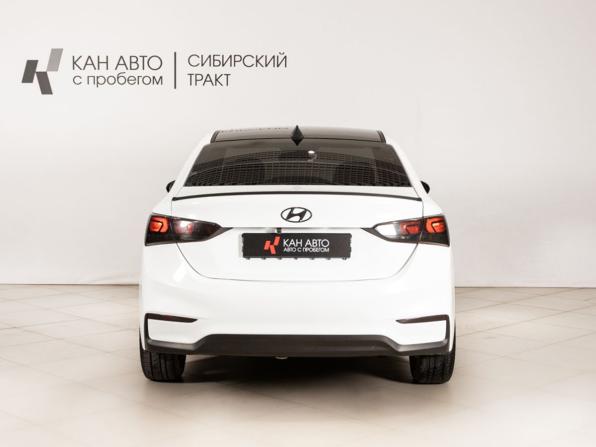 Hyundai Solaris II с пробегом 2018 года, цена 1 100 000 рублей, 157006 км, седан, Автокод Объявления