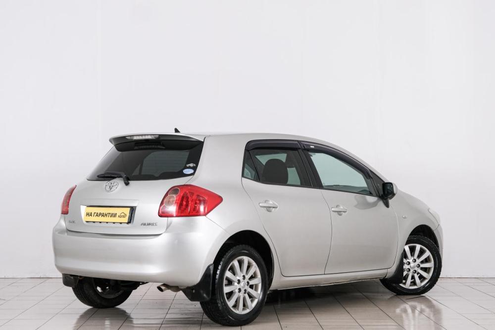 Toyota Auris I Красноярск  - изображение 7