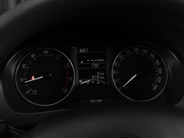 Skoda Rapid I с пробегом 2017 года, цена 1 099 000 рублей, 97757 км, лифтбек, Автокод Объявления