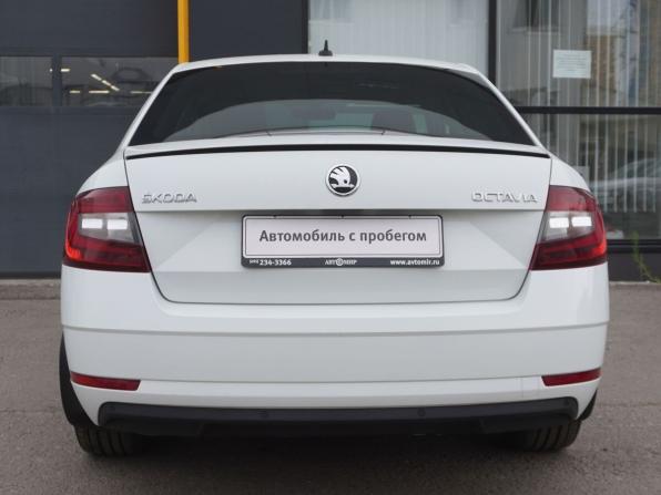 Skoda Octavia III (A7) Рестайлинг с пробегом 2018 года, цена 2 000 000 рублей, 122934 км, лифтбек, Автокод Объявления