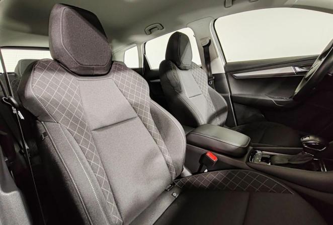 Skoda Karoq I с пробегом 2021 года, цена 2 635 000 рублей, 73213 км, внедорожник, Автокод Объявления