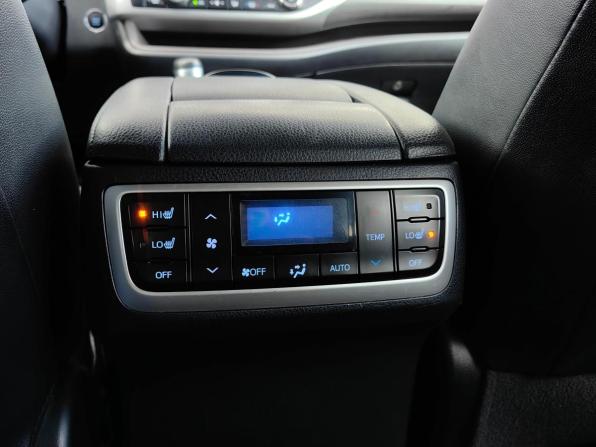 Toyota Highlander III (XU50) Рестайлинг с пробегом 2018 года, цена 2 799 000 рублей, 207153 км, внедорожник, Автокод Объявления