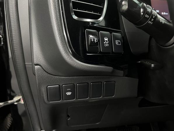 Mitsubishi Outlander III Рестайлинг 2 с пробегом 2016 года, цена 1 450 000 рублей, 231442 км, внедорожник, Автокод Объявления