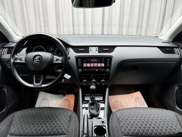 Skoda Octavia III (A7) Рестайлинг с пробегом 2017 года, цена 1 849 000 рублей, 141441 км, лифтбек, Автокод Объявления