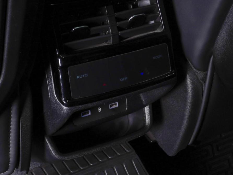 Geely Monjaro I Ростов-на-Дону  - изображение 18
