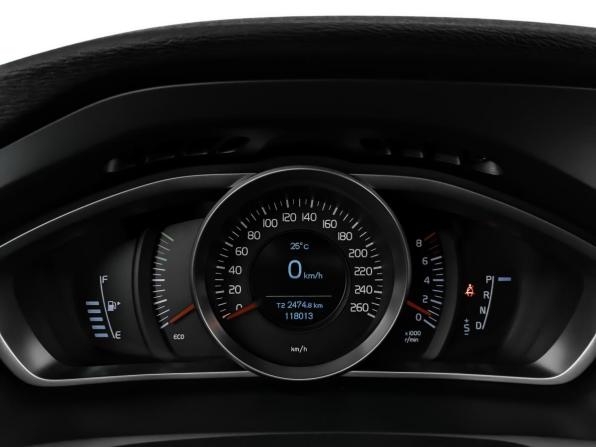 Volvo V40 Cross Country I с пробегом 2013 года, цена 1 490 000 рублей, 117941 км, хэтчбек, Автокод Объявления