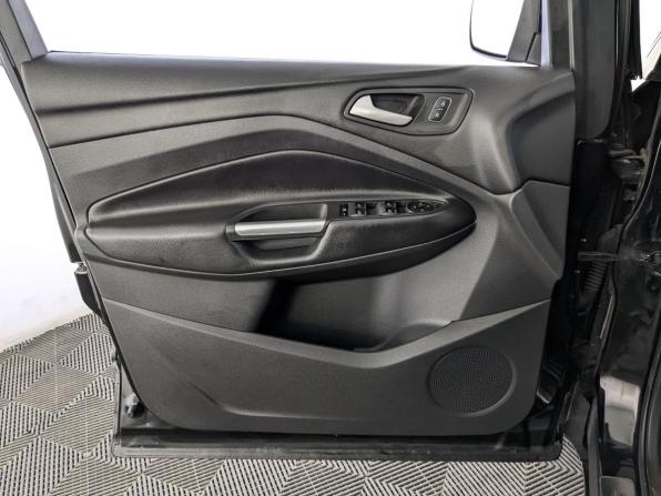 Ford Kuga II Рестайлинг с пробегом 2019 года, цена 1 715 000 рублей, 162754 км, внедорожник, Автокод Объявления