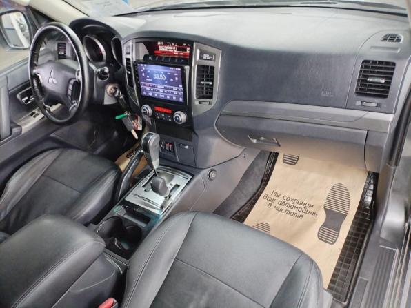 Mitsubishi Pajero IV Рестайлинг 2 с пробегом 2015 года, цена 2 477 000 рублей, 173000 км, внедорожник, Автокод Объявления