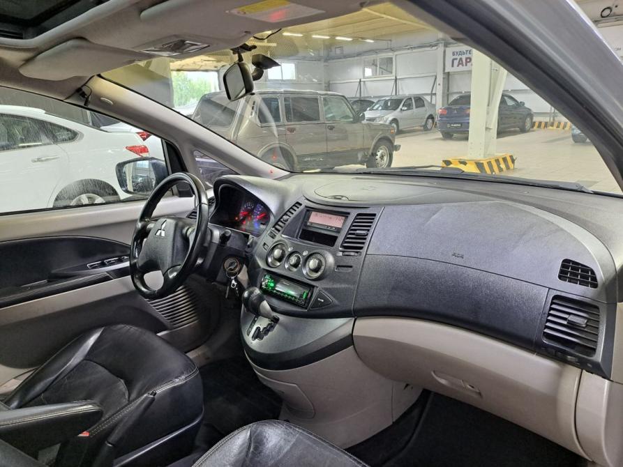 Mitsubishi Grandis I Набережные Челны  - изображение 13