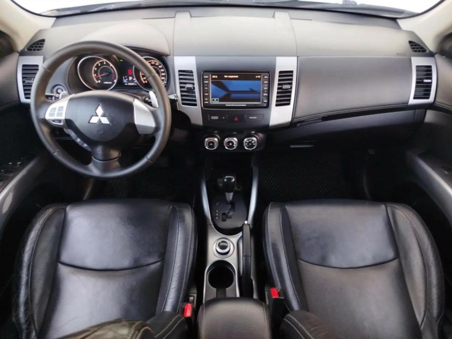 Mitsubishi Outlander II Рестайлинг Челябинск  - изображение 12