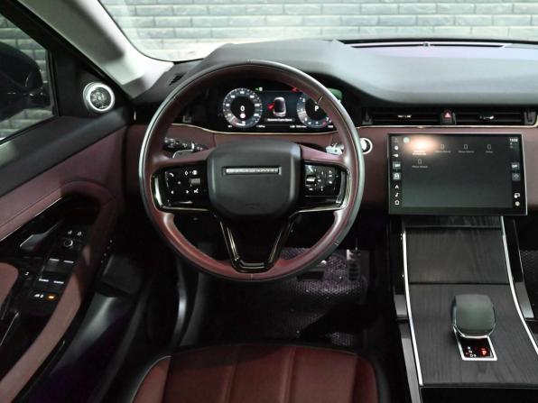 Land Rover Range Rover Evoque II Рестайлинг с пробегом 2024 года, цена 5 265 000 рублей, 7577 км, внедорожник, Автокод Объявления