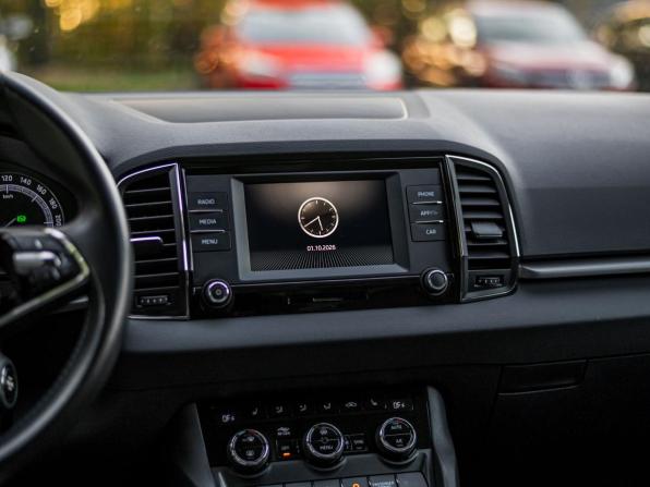 Skoda Karoq I с пробегом 2020 года, цена 2 099 000 рублей, 165473 км, внедорожник, Автокод Объявления