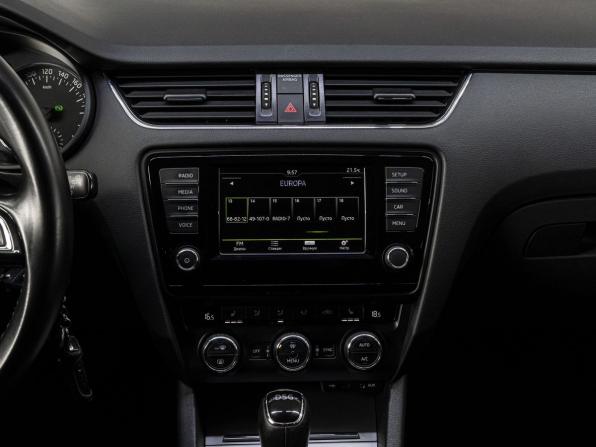 Skoda Octavia III (A7) с пробегом 2017 года, цена 1 749 000 рублей, 155358 км, лифтбек, Автокод Объявления