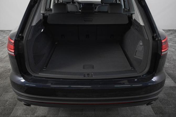 Volkswagen Touareg III с пробегом 2020 года, цена 4 369 000 рублей, 150000 км, внедорожник, Автокод Объявления