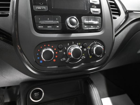 Renault Kaptur I Рестайлинг с пробегом 2021 года, цена 1 745 000 рублей, 30956 км, внедорожник, Автокод Объявления