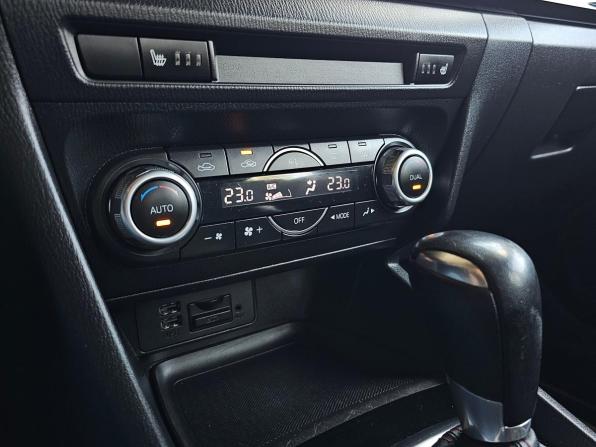 Mazda 3 III (BM) с пробегом 2014 года, цена 988 000 рублей, 178600 км, седан, Автокод Объявления
