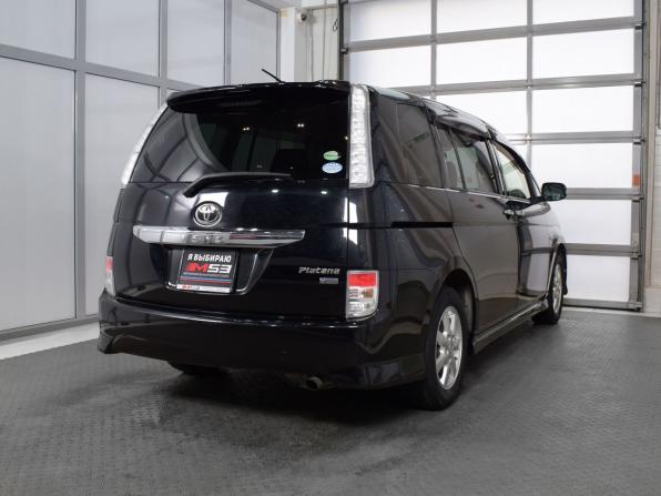 Toyota ISis I Рестайлинг с пробегом 2013 года, цена 1 269 995 рублей, 109161 км, компактвэн, Автокод Объявления