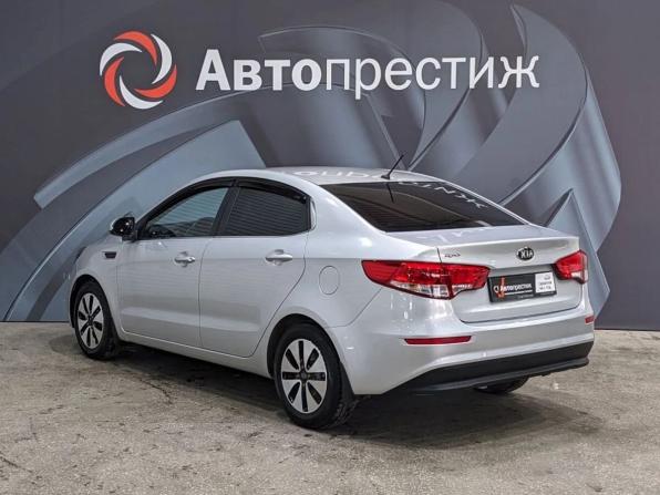 Kia Rio III Рестайлинг с пробегом 2015 года, цена 945 000 рублей, 140411 км, седан, Автокод Объявления