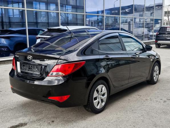 Hyundai Solaris I Рестайлинг с пробегом 2015 года, цена 1 099 000 рублей, 124919 км, седан, Автокод Объявления