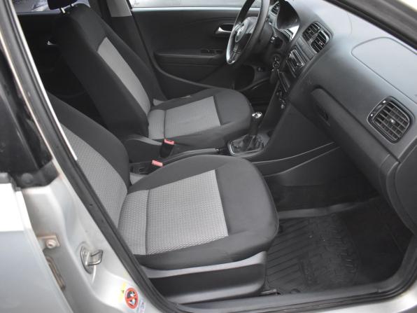Volkswagen Polo V с пробегом 2010 года, цена 399 000 рублей, 231953 км, седан, Автокод Объявления